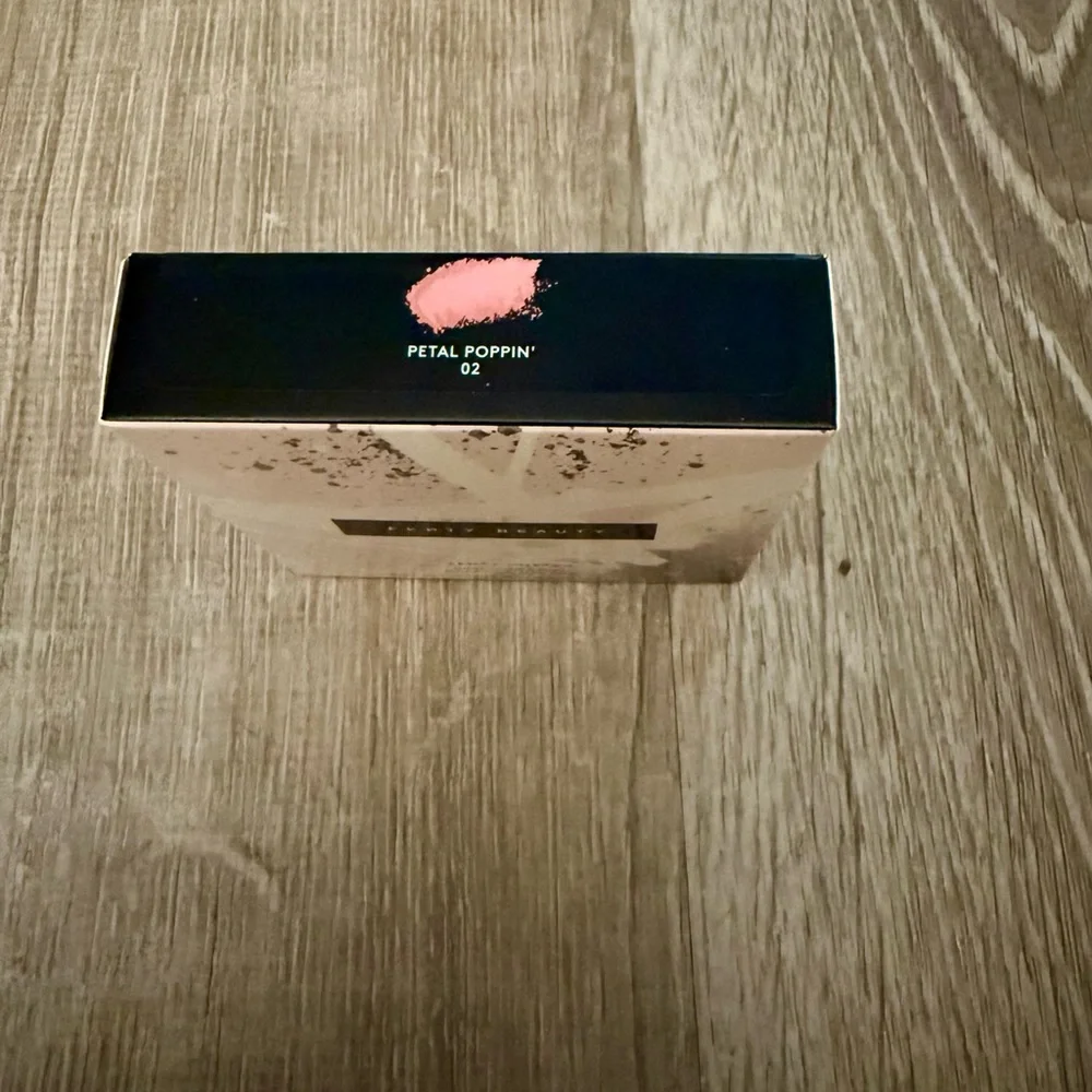 Fenty Cheeks Suede Powder Blush - Petal Poppin 02